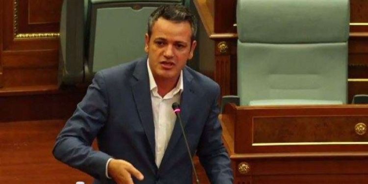 Ligji për Qeverinë / Arben Gashi: E bënë vetë, tani nuk duan ta zbatojnë