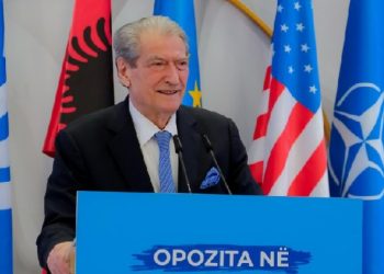 Sali Berisha për median greke: Shqipëria nuk i plotëson kriteret për BE!