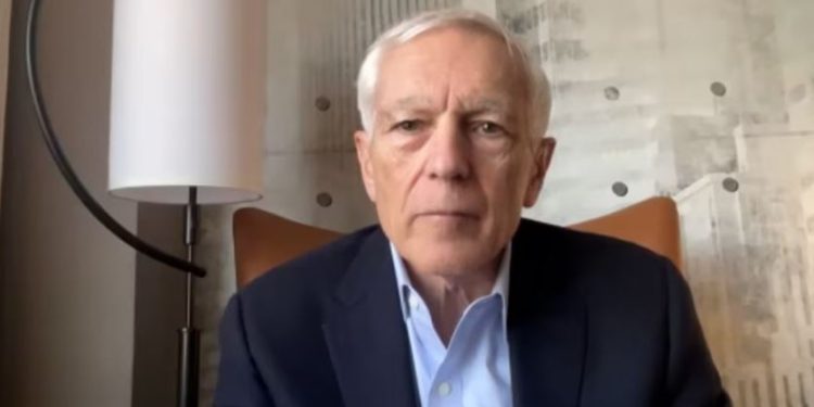 Wesley Clark: Nëse SHBA-ja heq dorë nga NATO, kjo do ta kënaqte Kremlinin