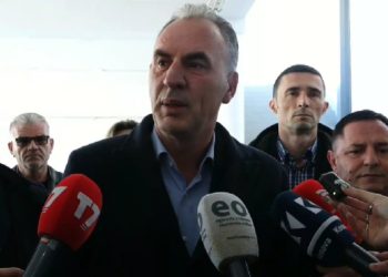 Limaj pas homazhe: Mungesa e Thaçit tregon se sa i shtrenjtë është çmimi për liri dhe pavarësi