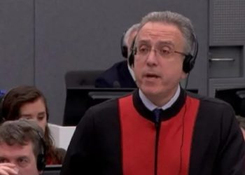 Reagon avokati i Thaçit: Dje para orës 14:00 e kam bërë kërkesë që Thaçi të vijë në varrim, lë të kuptohet se nuk i është miratuar