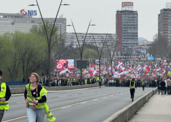 Rojet s’lejojnë askënd që t’i afrohet Parkut të Pionierit ku po qëndrojnë kundërshtuesit e protestave