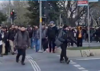 Kaos në rrugët e Stambollit pas arrestimit të kryetarit të qytetit