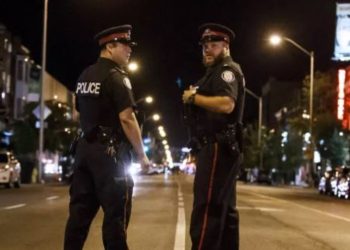 12 persona janë plagosur nga të shtënat me armë në Toronto