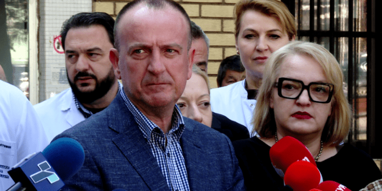 Taravari: Trajtimi i pacientëve nga zjarri i Koçanit në vendet tjera është pa pagesë