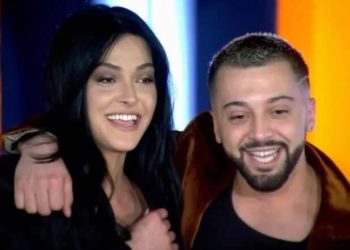 Reagon motra e Gjestit, ka disa fjalë