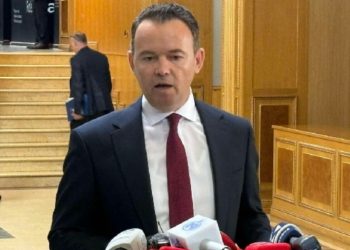 Peci: Opozita dhe Lista Serbe e pamundësuan konstituimin e Kuvendit dhe zgjedhjen e kryetarit