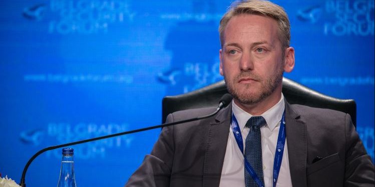 Deda: Vetëm me dialog dhe me marrëveshje politike dilet nga situata e krijuar në Kuvend
