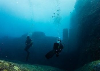 Piramida 25 metra nën ujë mund të rishkruajë historinë e botës