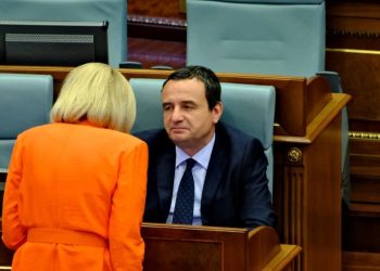 Kusari-Lila: Na mungojnë 2 vota për qeveri, Limaj ka ofruar 3 votat por s’kemi marrëveshje finale