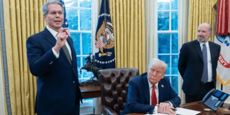 Sekretari amerikan i Thesarit: Do të shpërblehen vendet që nuk na u kundërpërgjigjën me tarifa