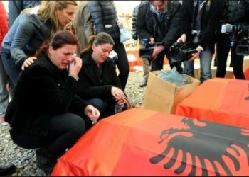 Sot bëhen 26 vjet nga masakra e Rrezallës së Skenderajt, ku u ekzekutuan 98 shqiptarë