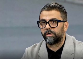 Behrami ironizon me Kurtin për keqpërdorimet: Hajnia nuk është më në pyetje as në pikëpyetje