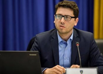 Murati fajëson opozitën përsëri për moskonstituimin: Votojnë kundër ose s’marrin pjesë në votim