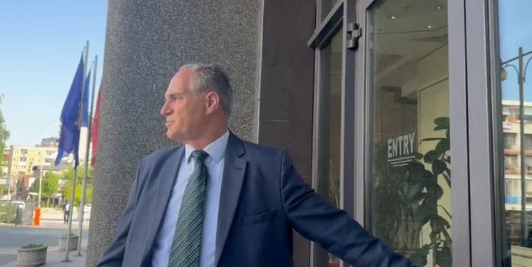 Hasani i PDK-së për takimin Kurti-Krasniqi: Ne nuk jemi armiq për të mos u takuar