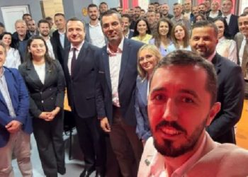 Kurti me zyrtarë të VV’së në Kamenicë, Rahimaj: U vendos që unë të vazhdoj garën për kryetar