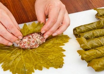Japrakë me mish të grirë – Receta e lehtë me shije të mrekullueshme