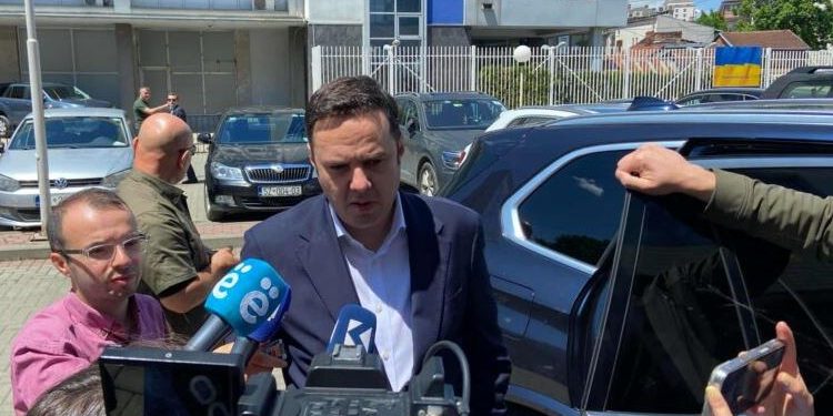 Abdixhiku: Me Limajn s’flasim për parlament, LDK-ja s’ka çantë magjike – VV nuk do zgjidhje