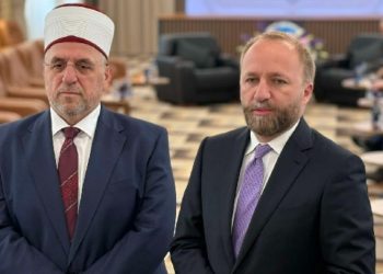 PDK-ja viziton Bashkësinë Islame për Kurban Bajram: Të jemi pranë atyre që kanë nevojë