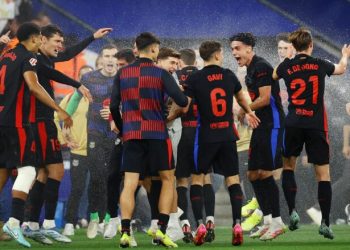 8 lojtarë do të largohen nga Barcelona, klubi synon të ulë pagat dhe të fitojë miliona euro