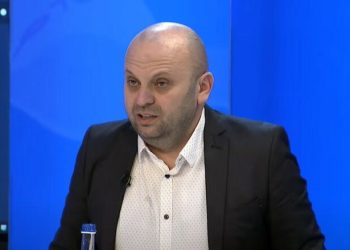Mushkolaj: PDK-ja pritet të fitojë zgjedhjet, LVV do ta humbasë avantazhin, AAK dhe Nisma janë humbëset më të mëdha