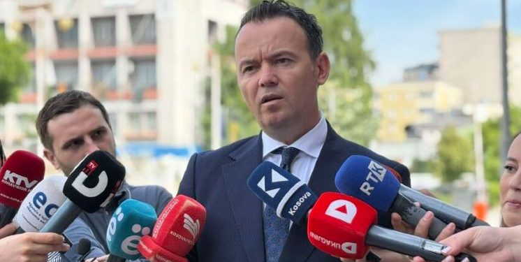 Peci: Të gjithë e shohim Nismën si partner eventual, ka pasur takime me Limajn