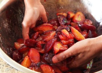 Si të përgatisni reçelin e kumbullave në dy mënyra – Shije dhe ëmbëlsi fantastike