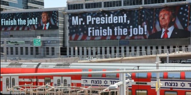 “Zoti President, kryejeni punën” – mesazhe inkurajuese në Izrael për Trumpin, i cili po mendon të përfshihet në luftë kundër Iranit