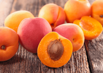 Kajsitë, fruti i verës që pastron gjakun dhe mëlçinë