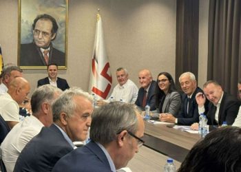 Nis mbledhja e kryesisë së LDK-së për zyrtarizimin e kandidatëve për kryetarë komunash