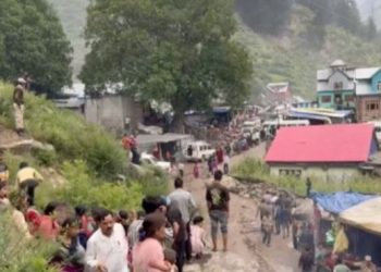 Shira të rrëmbyeshëm në Kashmirin Indian, 46 të vdekur dhe mbi 200 të zhdukur