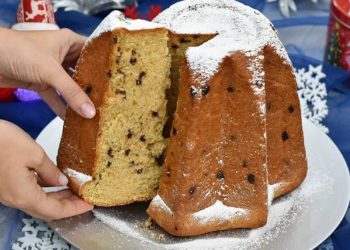 Si të përgatisni pandoro ne copëza çokollate në shtëpi