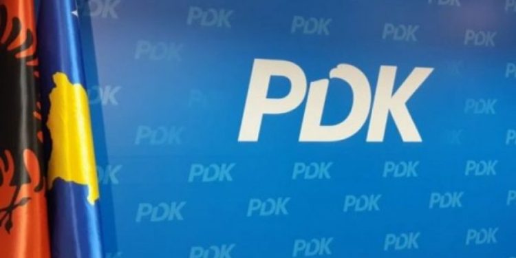 PDK-ja në Drenas akuzon Lladrovcin për dëmtim të zyrave: E ndërroi gëzofin, sepse s’po e kapërdin dot rezultatin!