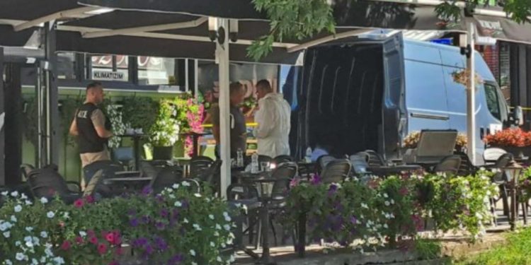 Vrasja e argjendarëve në Gjilan, kolegët e tyre mbyllin lokalet sot