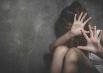 Abuzonte seksualisht me vajza të mitura dhe më pas i filmonte, dënohet me 100 vite burg dadoja në Kaliforni