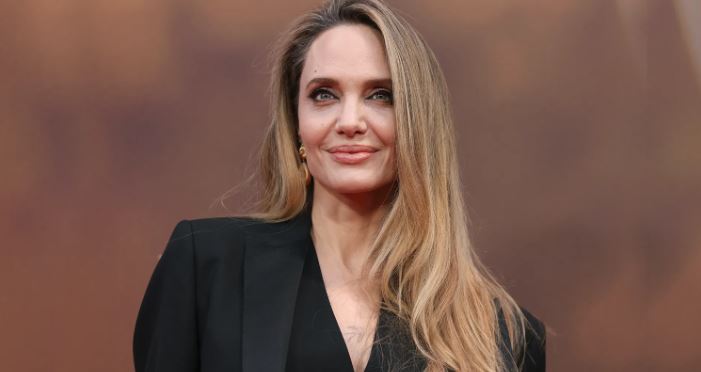 Angelina Jolie: E dua Amerikën, por në këtë kohë, nuk e njoh vendin tim