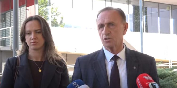 Azemi para takimit me Muratin: Paga minimale në sektorin privat duhet të jetë 600 euro