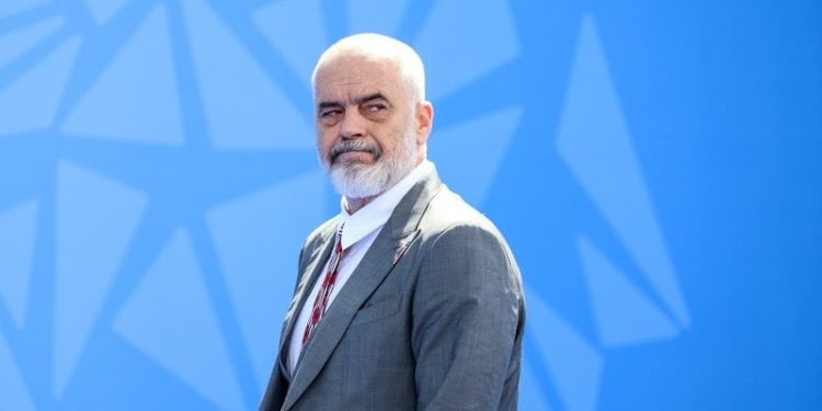 Clark dëshmitar në gjyqin e ish-krerëve të UÇK-së, Rama: E tmerrshme kur shpëtimtarët përballen me gjykatën