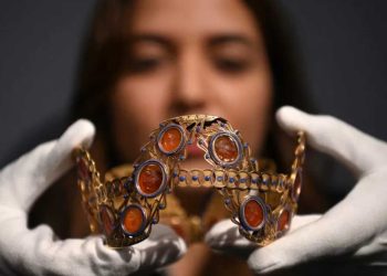 Simbol i perandorisë që ra, kurora e diamantit e Napoleonit del në ankand