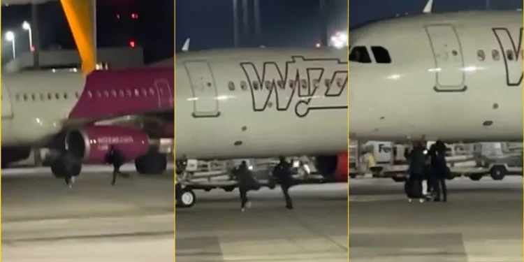 Pasagjerët e vonuar ndjekin aeroplanin e tyre në pistë, pasi humbën fluturimin – arrestohen nga policia gjermane