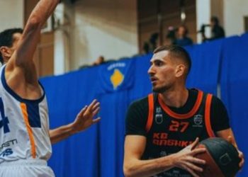 Bashkimi e “shkrinë” edhe Borën, 7 fitore rend