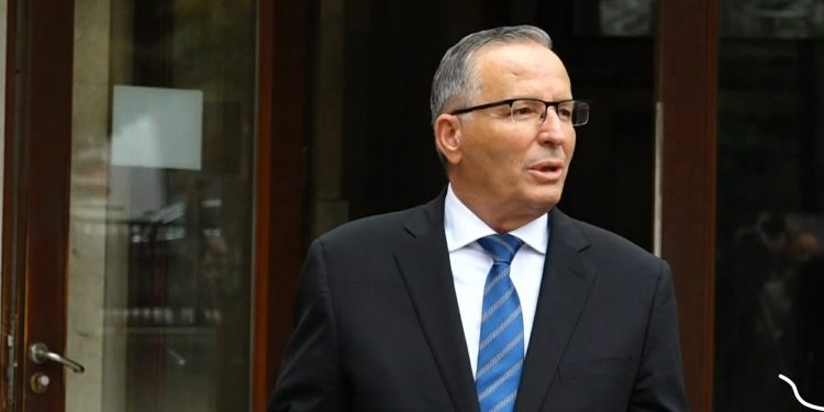 Hamza nuk ndryshon qëndrim, PDK kërkon 21 dhjetorin për zgjedhje