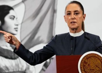 Kongresi i Perusë e shpall presidenten meksikane person non grata