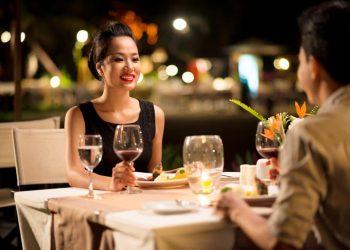 Gabimet që nuk duhet të bëni kur dilni me dikë që ju pëlqen…