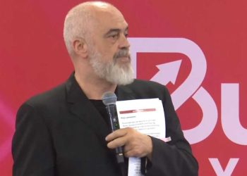 “Veliaj në burg pa gjyq”, Rama-Kushtetueses: Jepini mundësinë të bëjë detyrën