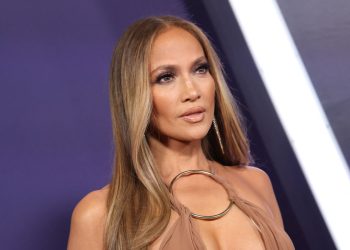 Jennifer Lopez këndoi në dasmën e një miliarderi indian, pagesa që mori është marramendëse!