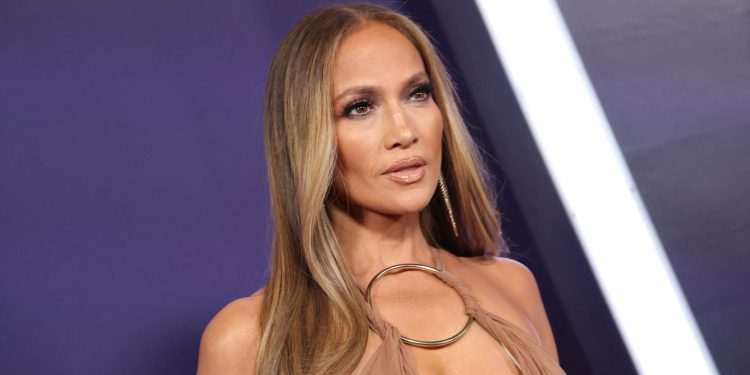 Jennifer Lopez këndoi në dasmën e një miliarderi indian, pagesa që mori është marramendëse!