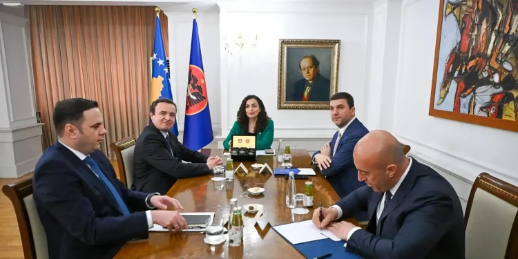 Konsultimet në Presidencë, Osmani pas Kurtit takon edhe Krasniqin e Abdixhikun