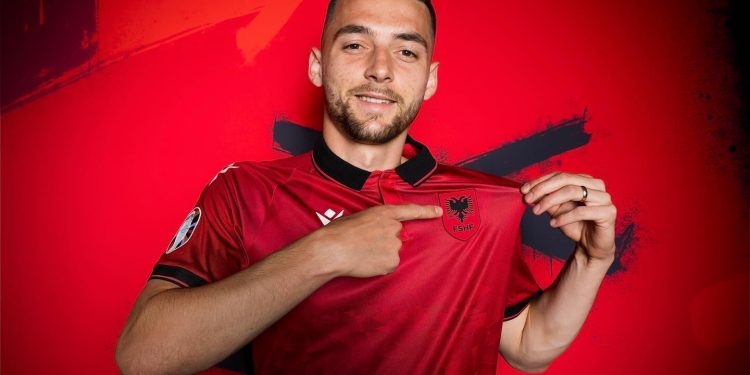 Dy klube nga Anglia kërkojnë Arbër Hoxhën