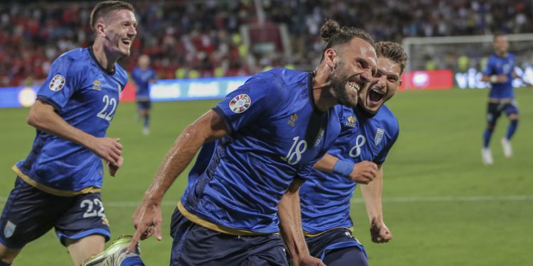 4 yje rrezikojnë ta humbasin gjysmëfinalen e play-offit nëse ndëshkohen ndaj Zvicrës